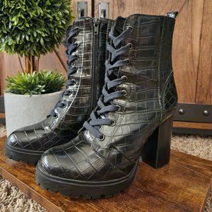 NEW STEVE MADDEN CROC COMBAT BOOTS